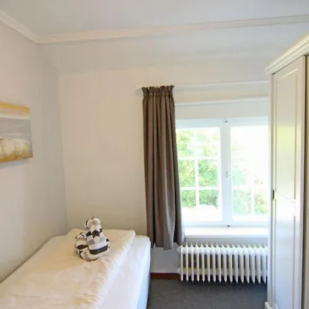 Margreth-im-alten-friesenhaus Sylt